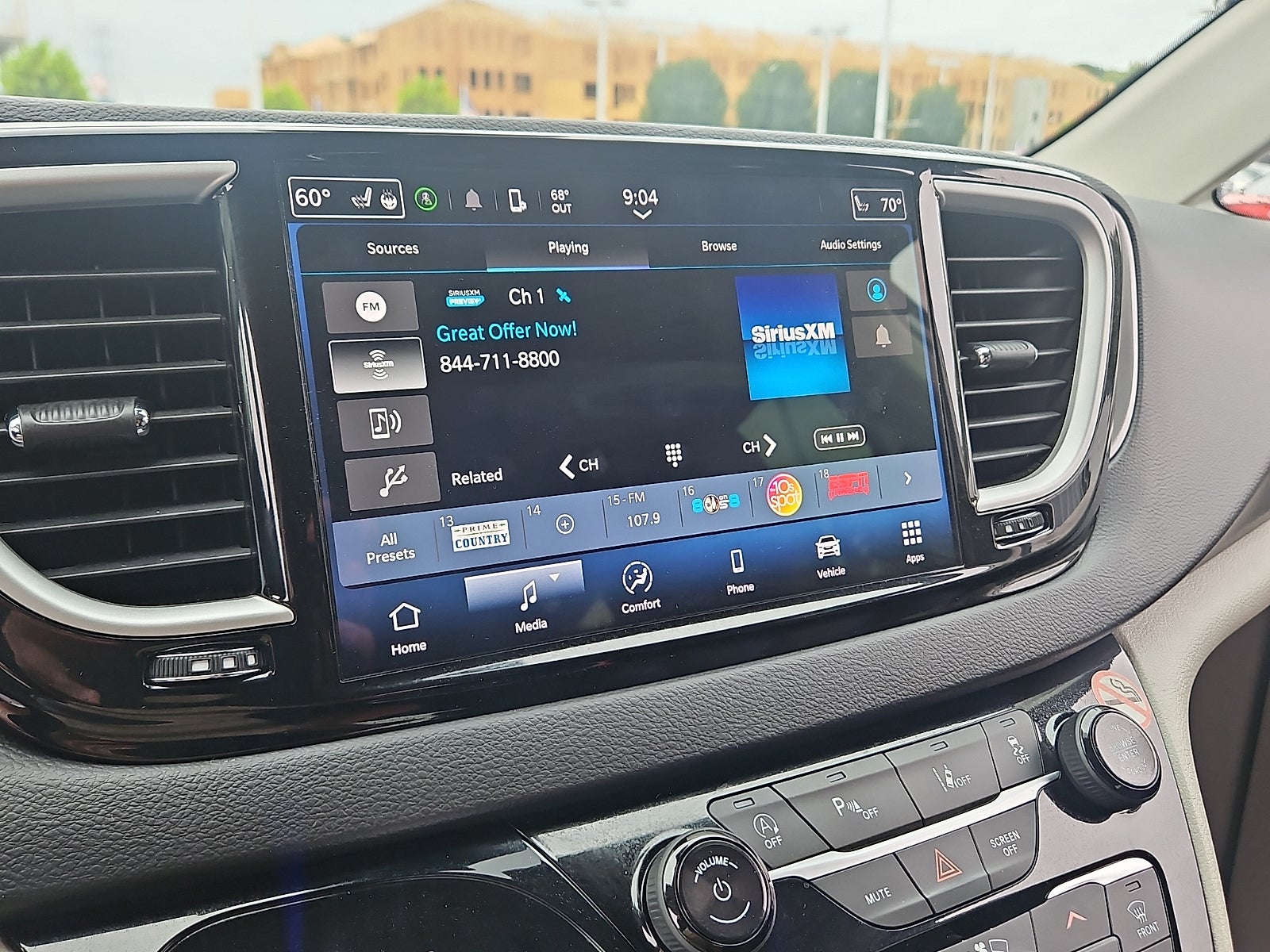 2024 Chrysler Pacifica Touring L
