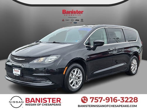 2022 Chrysler Voyager LX