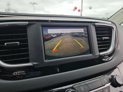 2022 Chrysler Voyager LX