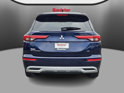 2024 Mitsubishi Outlander SE