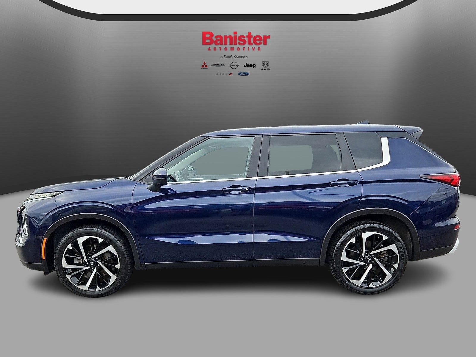 2024 Mitsubishi Outlander SE