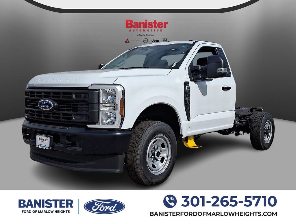 2025 Ford F-350 Super Duty Chassis Cab XLT