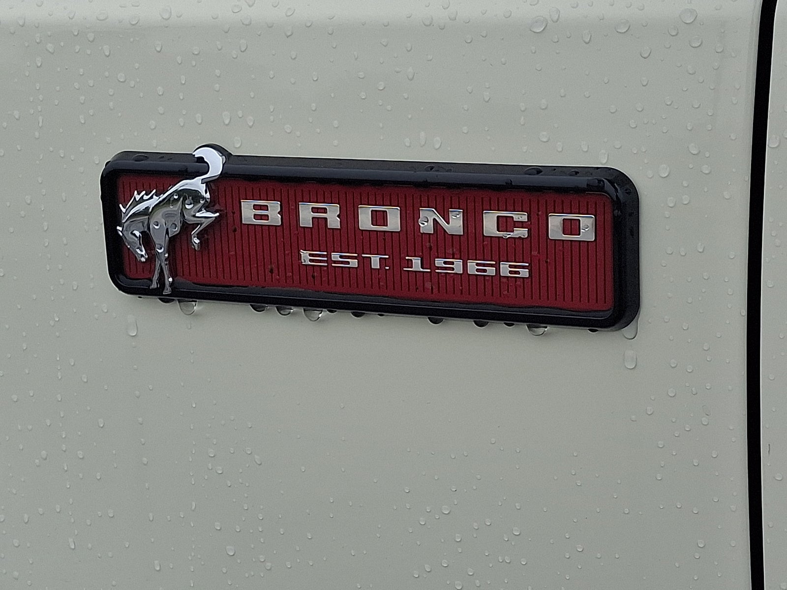2026 Ford Bronco Outer Banks