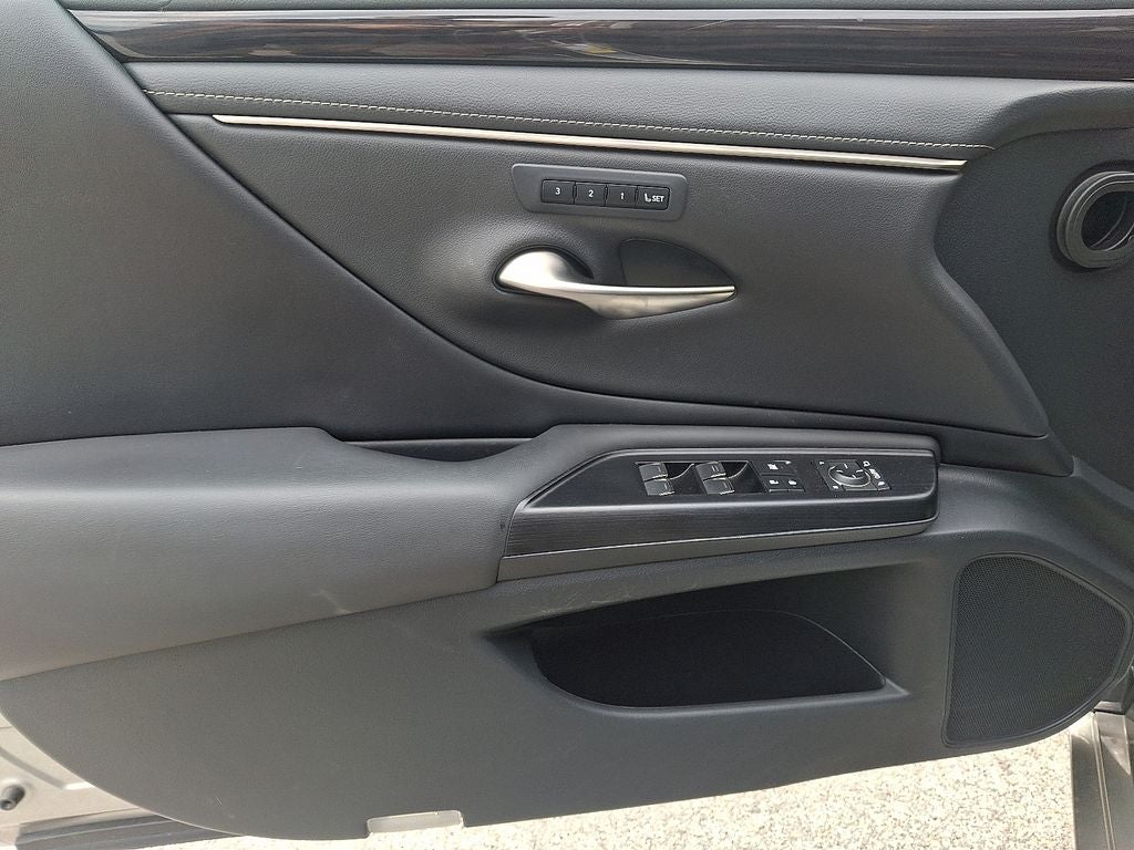 2021 Lexus ES 350 Base