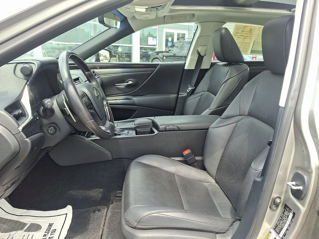 2021 Lexus ES 350 Base