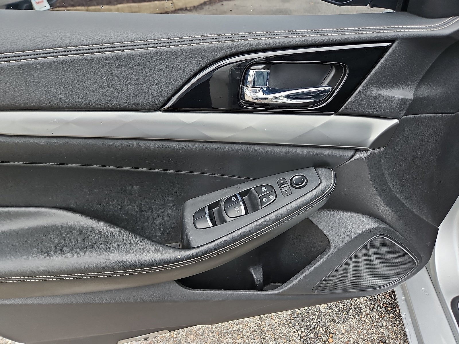 2022 Nissan Maxima SV
