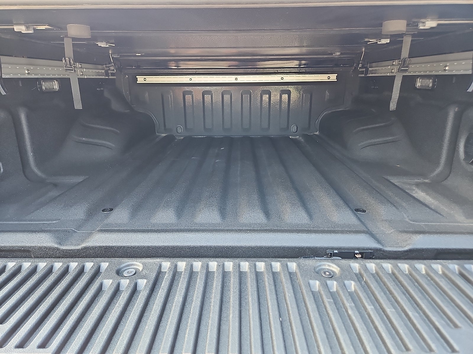 2024 Nissan Frontier SL