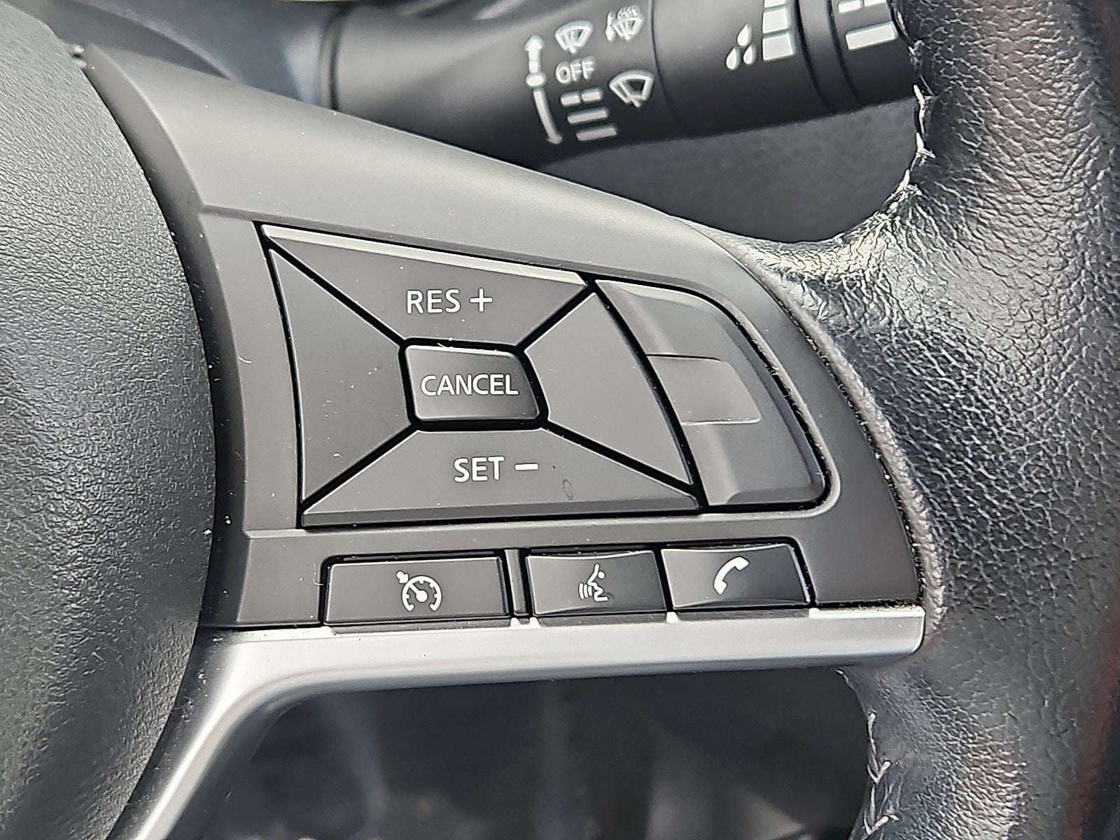 2021 Nissan Rogue Sport SV