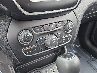 2021 Jeep Cherokee Altitude FWD