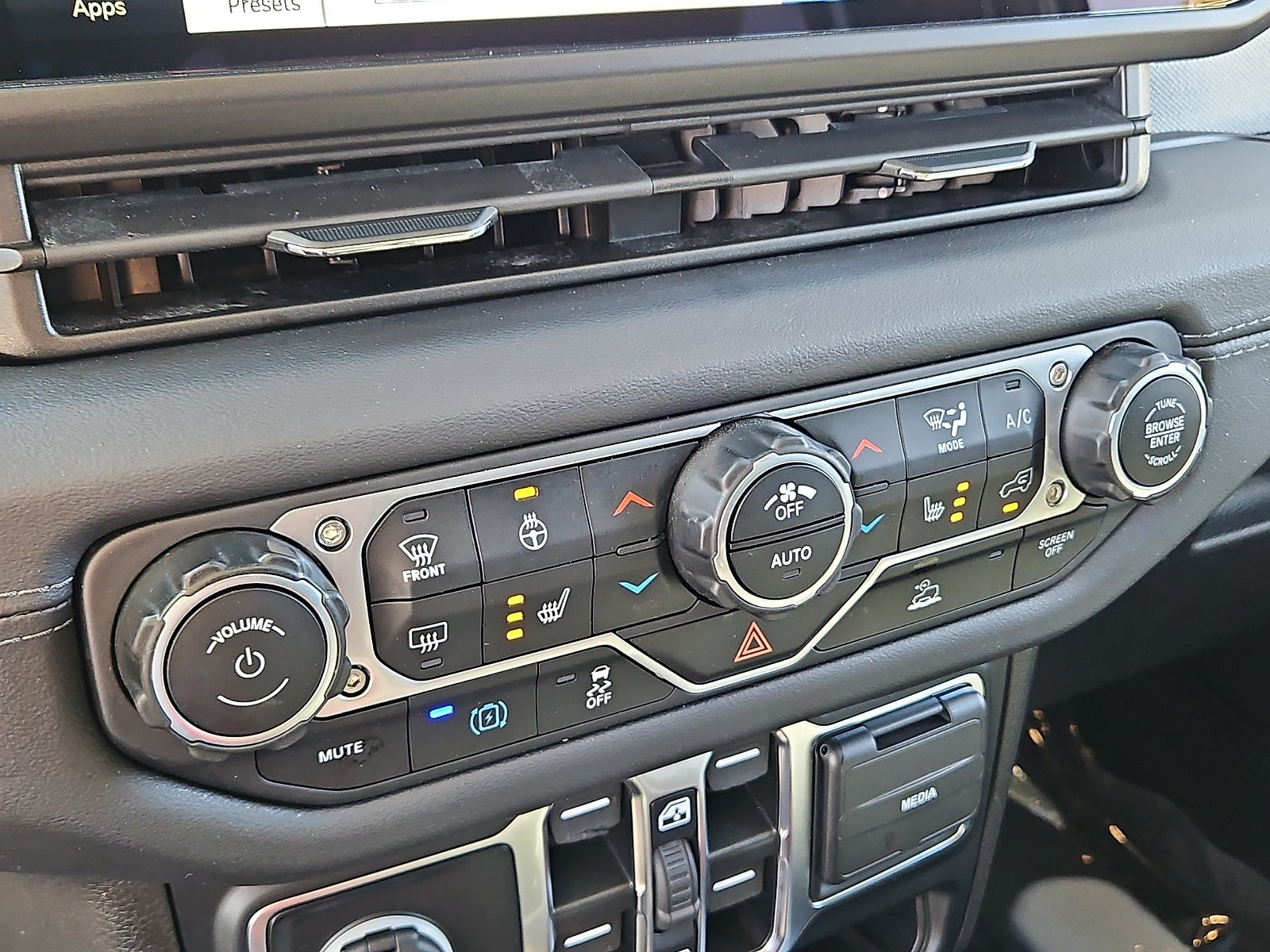 2024 Jeep Wrangler 4xe Sahara 4xe