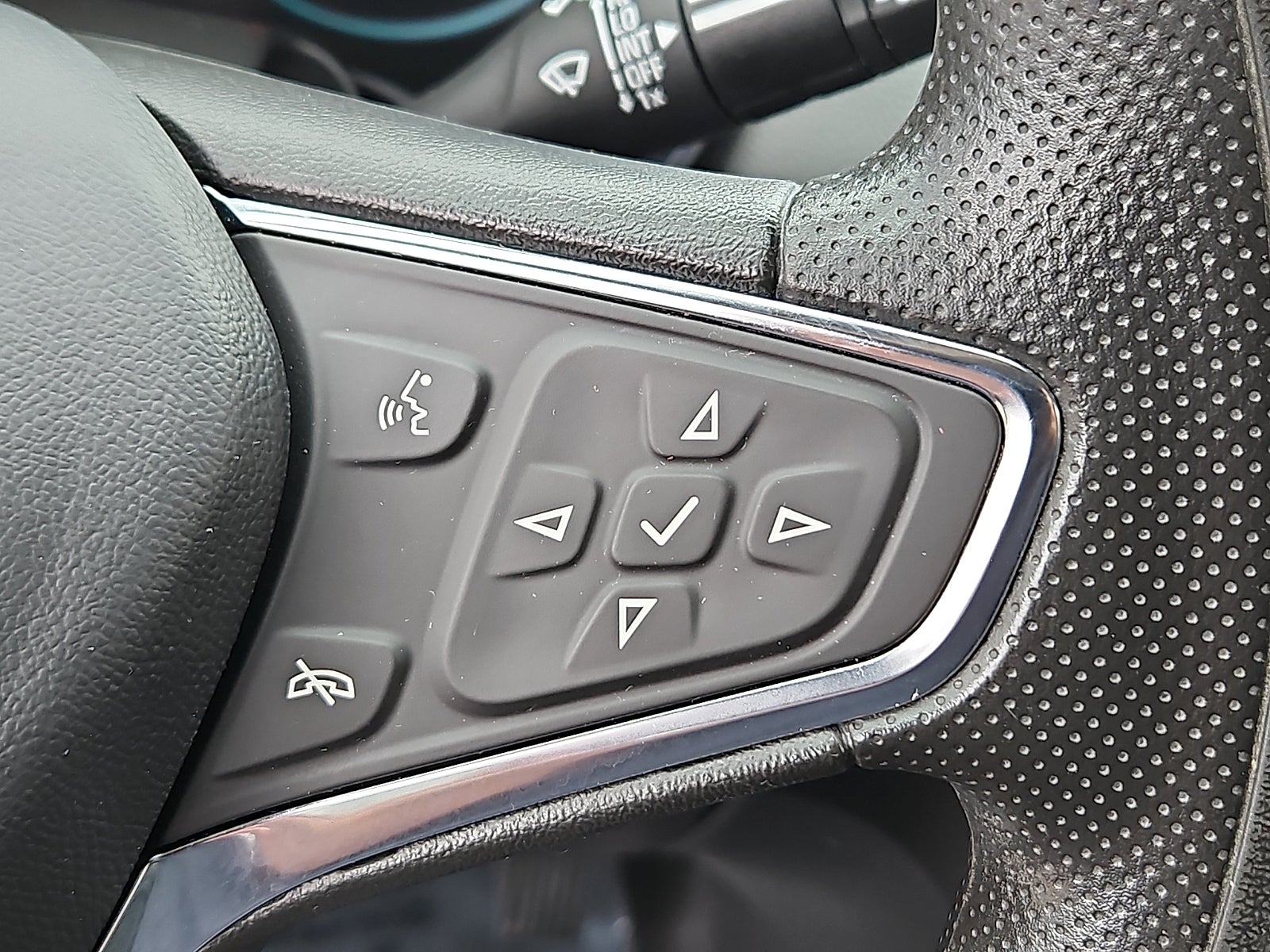 2024 Chevrolet Equinox FWD 1FL