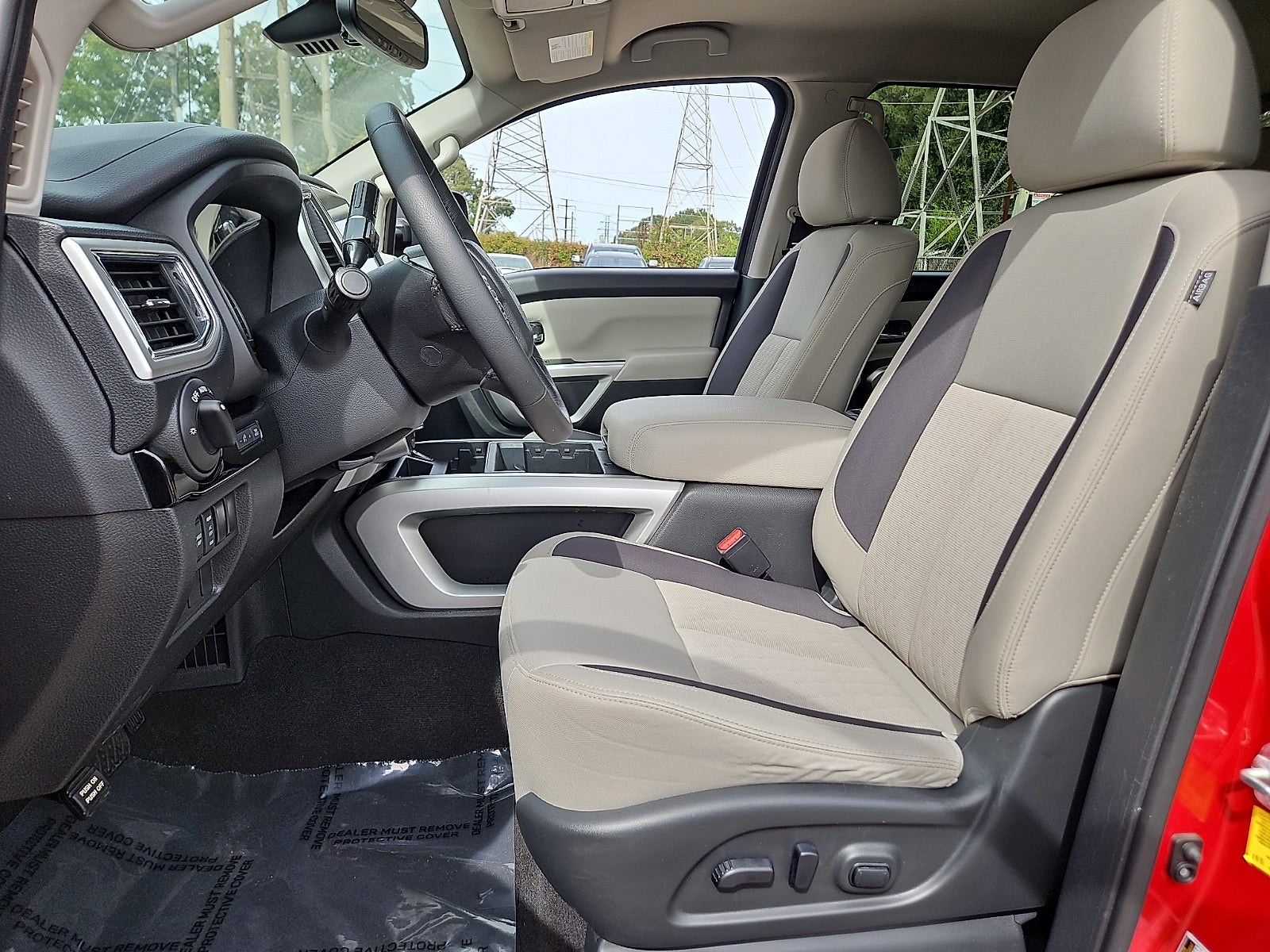 2021 Nissan Titan SV