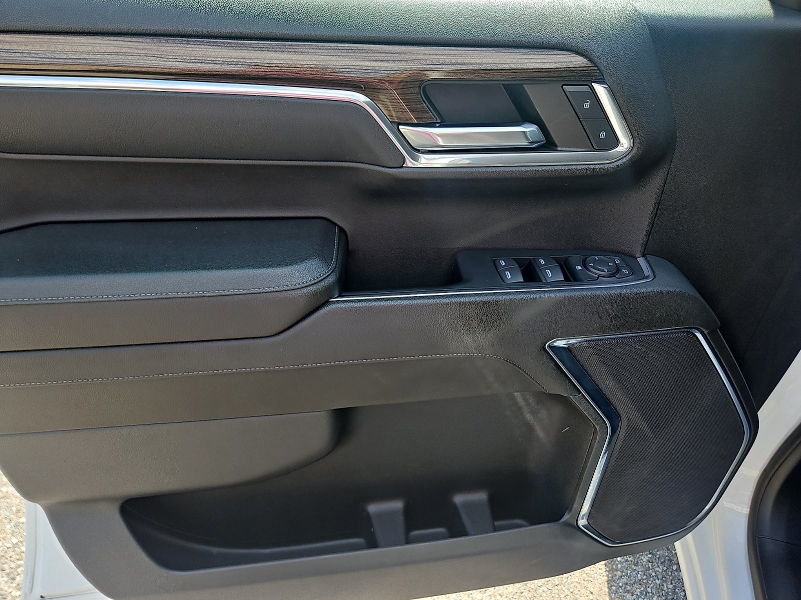 2023 Chevrolet Silverado LT