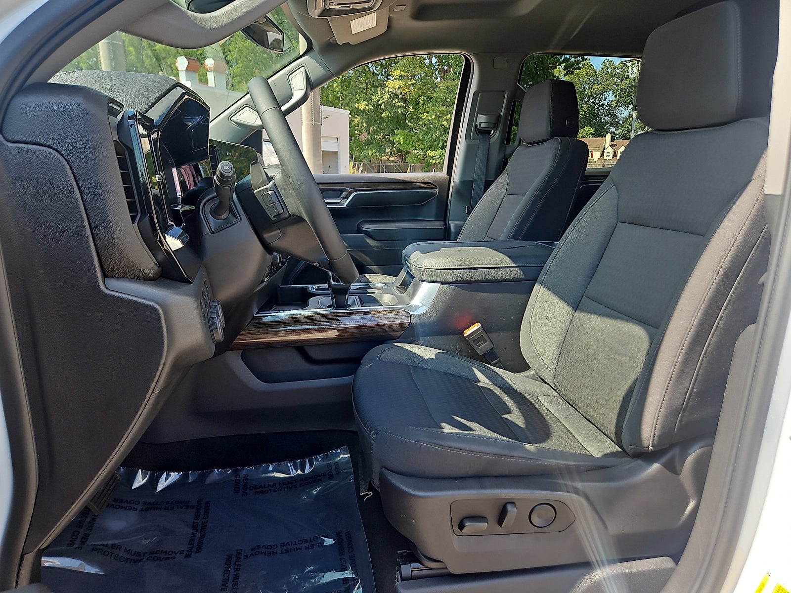 2023 Chevrolet Silverado LT