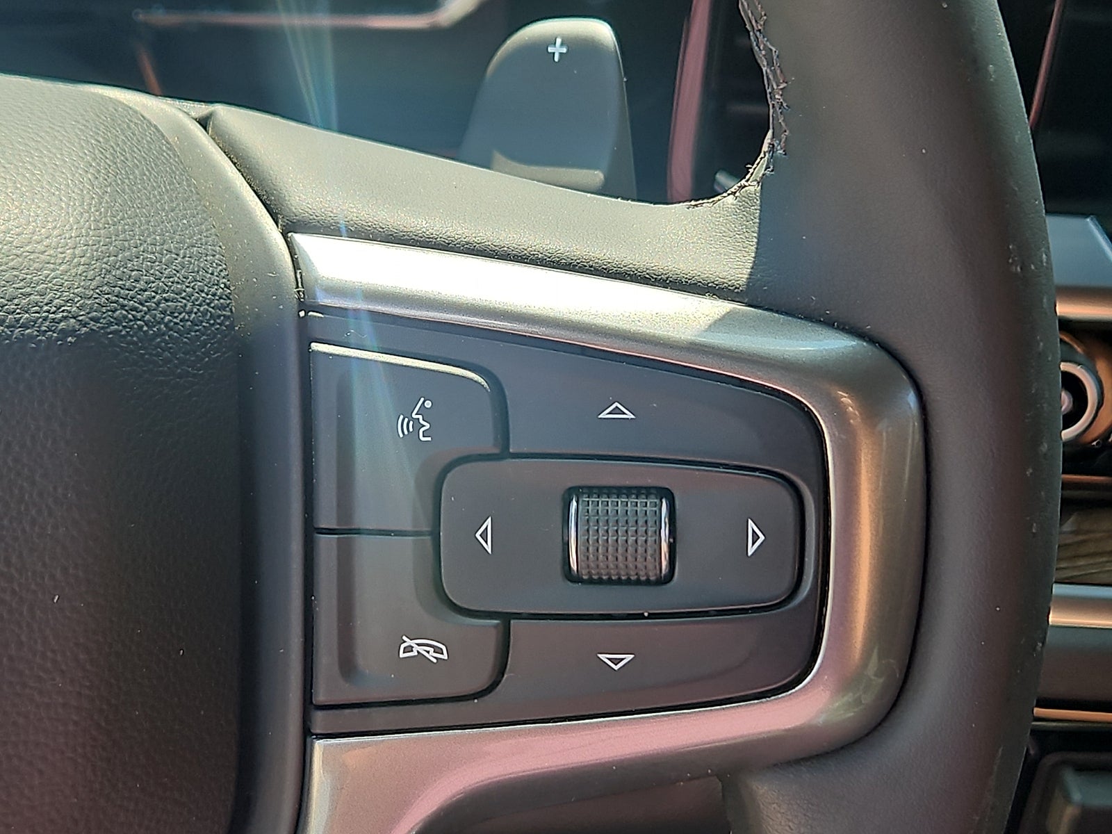 2023 Chevrolet Silverado LT