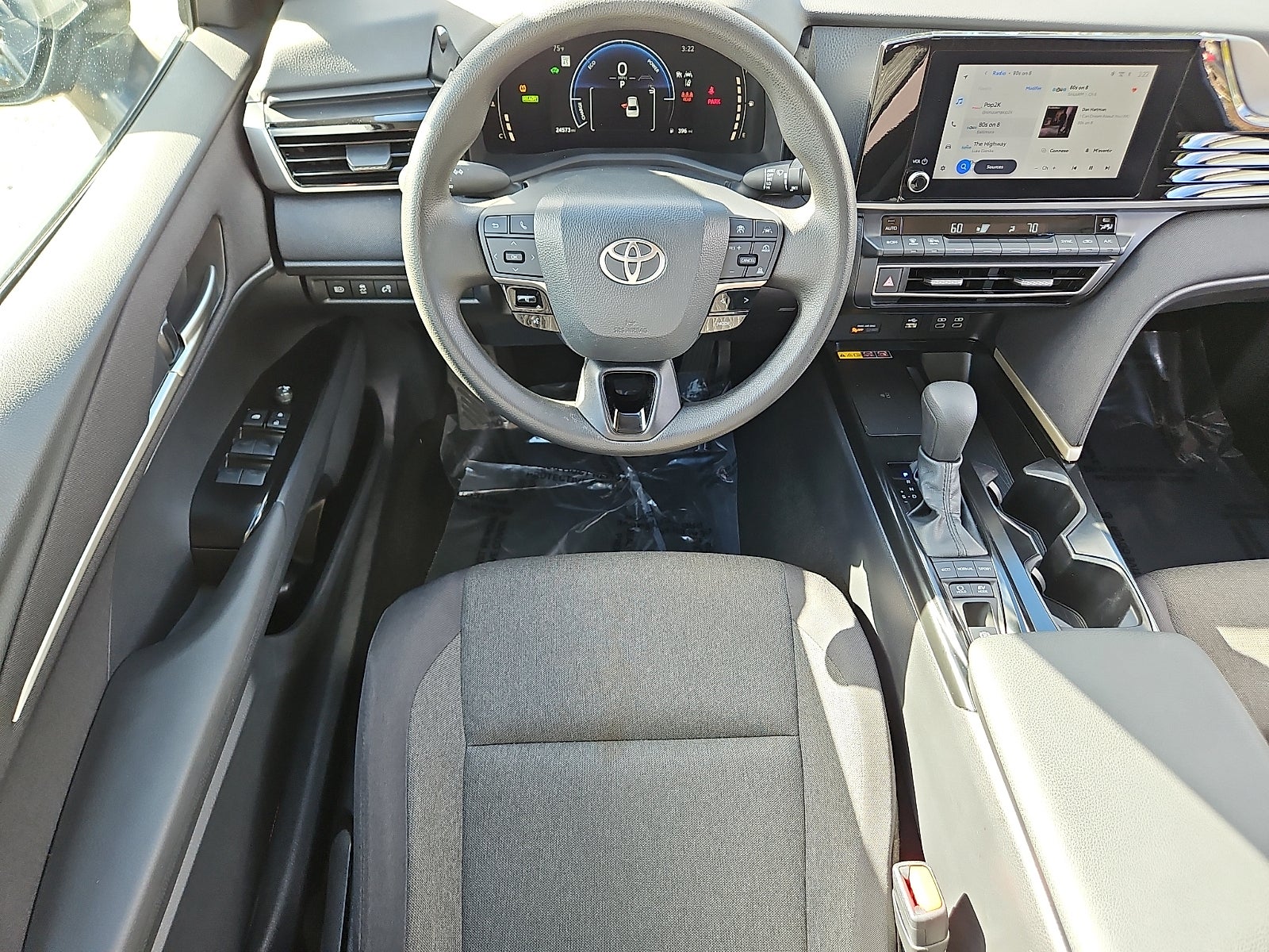 2025 Toyota Camry Hybrid LE