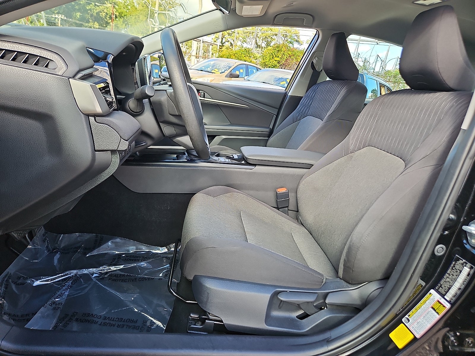 2025 Toyota Camry Hybrid LE