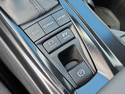 2025 Toyota Camry Hybrid LE