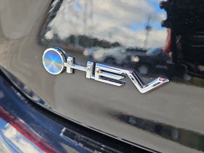 2025 Toyota Camry Hybrid LE