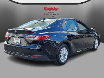 2025 Toyota Camry Hybrid LE