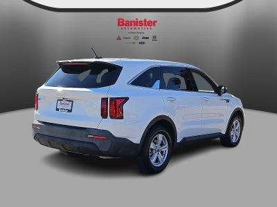 2022 Kia Sorento LX