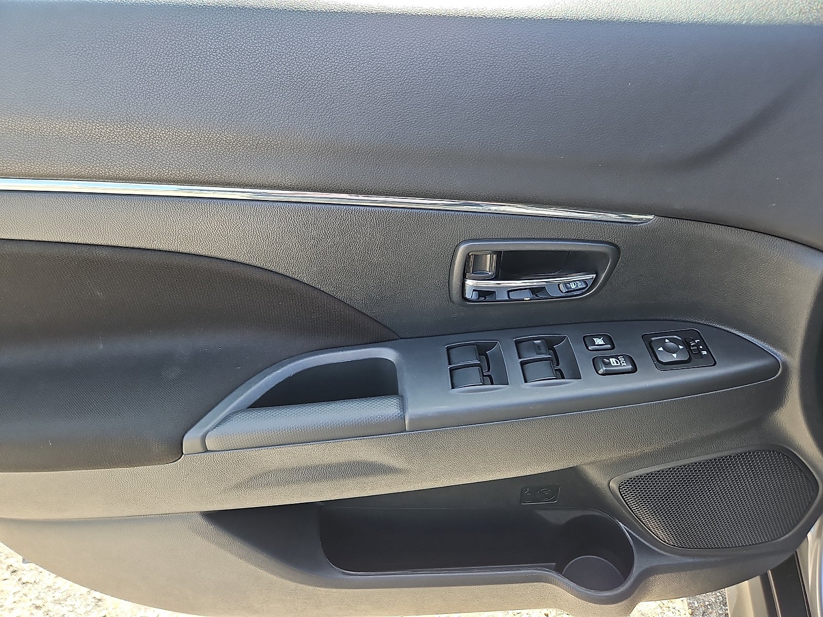 2024 Mitsubishi Outlander Sport LE