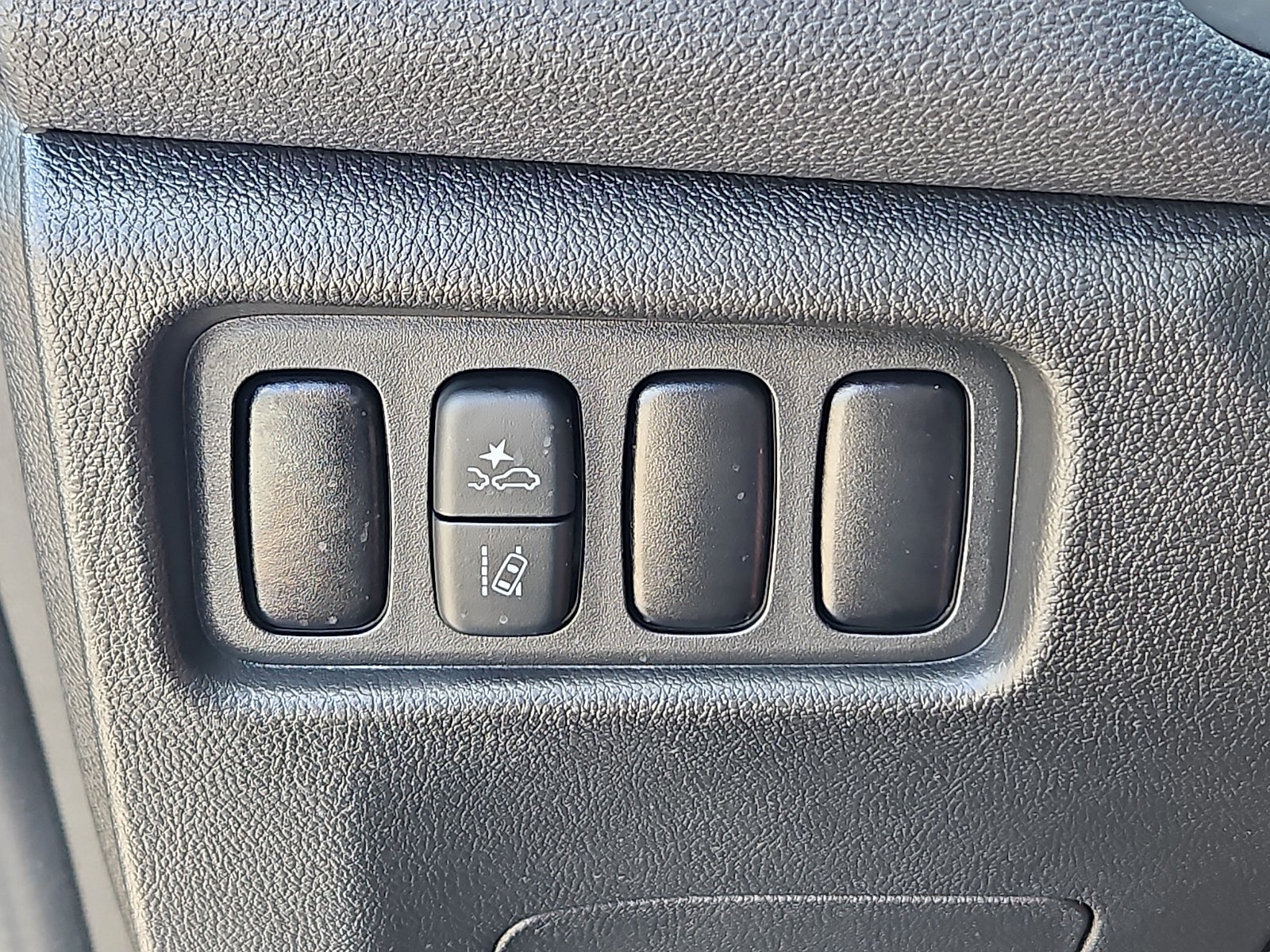 2024 Mitsubishi Outlander Sport LE