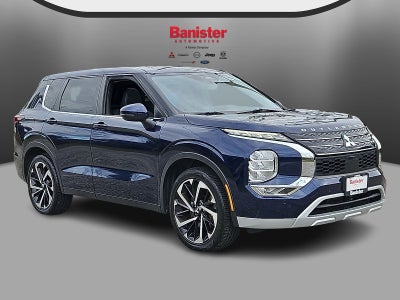 2022 Mitsubishi Outlander SE