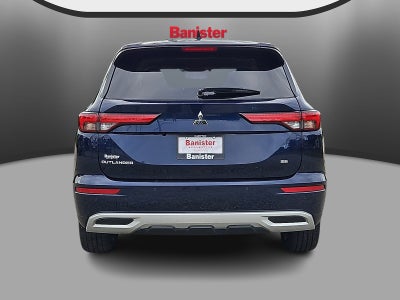 2022 Mitsubishi Outlander SE