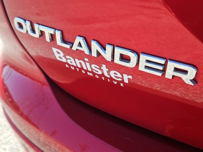 2024 Mitsubishi Outlander SE Black Edition w/Pano Roof